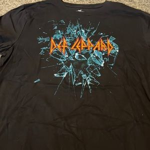 Hollister artist t-shirt